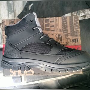 Black Men's Winter Hiking Boots With Fur Lining